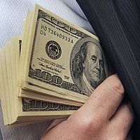 Напечатано 3,5 млн долларов: рижских фальшивомонетчиков судят уже 10 лет