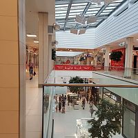 «Бегут, как бешеные псы!» Клиентов выводят из себя зазывалы в торговых центрах