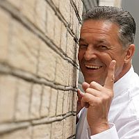 Ивар Калниньш в шоке от увиденного в аэропорту: это демократия?