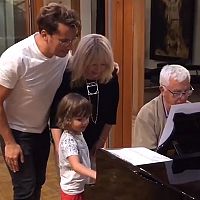 Пугачёва поздравила Паулса лаконичной строчкой из песни: угадаете какой?