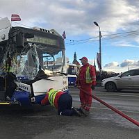 11 тысяч евро за ДТП: как Rīgas satiksme говорит про грубую неосторожность