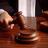 Встать, запой идет! Сенатору Верховного суда за пьянство урезали оклад