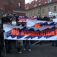 «Общество принудительной безучастности». Что думает ИИ о положении русскоязычных в Латвии? «Общество принудительной безучастности». Что думает ИИ о положении русскоязычных в Латвии?