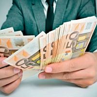 Зачем латвийцы берут кредиты: опрос