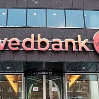 Сами или не сами: Swedbank полностью отказывается от русского языка Сами или не сами: Swedbank полностью отказывается от русского языка