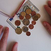 Взял 300, верни 2800: как долги бьют по людям и убивают