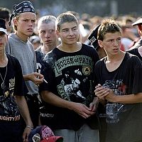 Зачем подростки режут руки? Таких случаев стало в десять раз больше