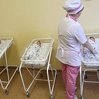 Нас становится всё меньше: латвийцев опять пересчитали Нас становится всё меньше: латвийцев опять пересчитали