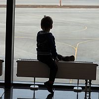 Что делать, если ребёнок увезён за границу без согласия второго супруга: советы юриста