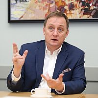 Мир движется вперед, а мы — на месте: Казакс о латвийском бизнесе