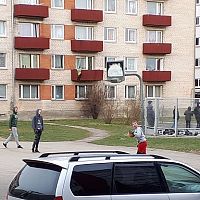 Жители имеют право? Самовольное изменение придомовой территории