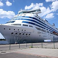 С парома Silja Serenade эвакуировали пассажира. Пожилого шведа доставили в больницу вертолётом С парома Silja Serenade эвакуировали пассажира. Пожилого шведа доставили в больницу вертолётом