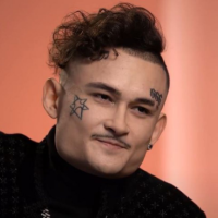 Суд отменил 10-летний запрет на въезд в Литву российскому рэперу: подробности