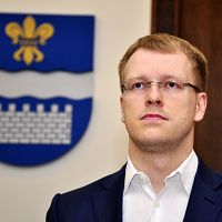 Это решение суда — парадоксально: Элксниньш о русском языке в LSM