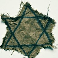 Классика в стиле Адольфа: латышская писательница сравнила высказывание Латковскиса с риторикой Юденфрай