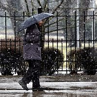 Кто соскучился по зиме? В субботу выпадет мокрый снег и похолодает