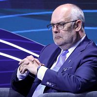 Президент Карис: законы отталкивают русскоязычных жителей Эстонии