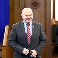 Зивтиньш: «Выходит, что электромобили важнее детей»