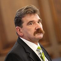 «Первыми пойдут те, кто живет от получки до получки»: Лидака