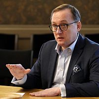 Не нужно жить за счет пенсий 2-го уровня: Казакс о печальном примере Эстонии