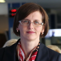 Дожили, Сейм вынужден защищать русский язык: Елизавета Кривцова