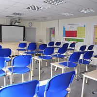 Из-за угрозы атаки на школы многие дети остались дома: Таллин