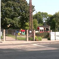 Калитку забыли закрыть: две трехлетние малышки ушли из детсада в Бауске