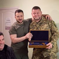 Залужный против Зеленского. В Украине началась предвыборная гонка?