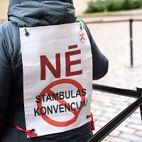 Saeimā deputātu vairākuma atbalstu gūst «alternatīva Stambulas konvencijai»
