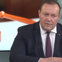 V virza stingrākus noteikumus trešo valstu pilsoņu ieceļošanai Latvijā