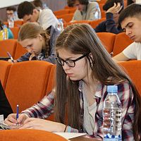 Молодежь в Европе все реже работает во время учебы