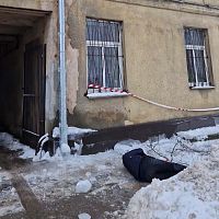 Человек погиб от упавшей с крыши сосульки: владельцу здания вынесли приговор