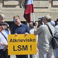 Знать язык уже недостаточно: нацактивисты пожаловались омбудсмену на акцент журналистов LSM