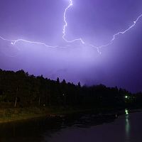 Ливни и грозы идут на Латвию: на востоке сохранится жара до +29 градусов