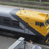 Дежурного машиниста просто нет: люди полночи добирались в Даугавпилс из-за поломки поезда Дежурного машиниста просто нет: люди полночи добирались в Даугавпилс из-за поломки поезда