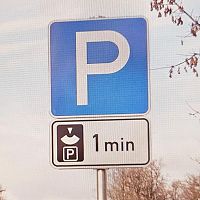 Рига хочет поднять плату за парковку. Кирсис объяснил, зачем — чтобы меньше стояли