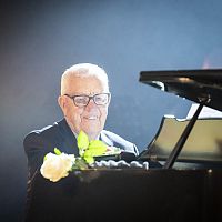 Браво, Маэстро! Новая песня Раймонда Паулса: послушайте сами (ВИДЕО)