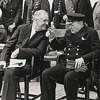 США уже похоронили Британскую империю в ходе Второй мировой, сейчас хоронят Евросоюз: Pietiek