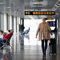 «Очередной способ разбазарить деньги»: социолог — о возвращении эмигрантов в Латвию «Очередной способ разбазарить деньги»: социолог — о возвращении эмигрантов в Латвию