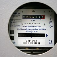 С Нового года счета за электричество снова вырастут: при чем тут правительство?