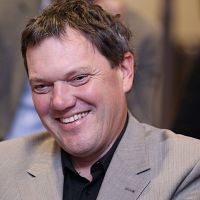 Они понятия не имеют, что значит получать зарплату с задержкой! Пуче о госуправленцах