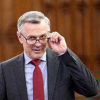 Депутат Сейма: «Совершенно ясно, ждуны есть и в нашем обществе!»