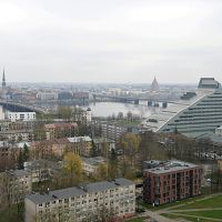 Латвия третья с конца в ЕС по средней зарплате за час. Но есть и хорошие новости