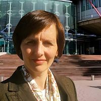 Елизавета Кривцова об угрозе государству: ехал немецкий профессор на автобусе…