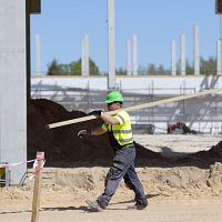 Один работяга на 26 чиновников: больше всего рабочих мест занято на госслужбе