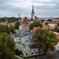 Завидуем эстонцам: соседи повышают минималку и какие у них цены на топливо!