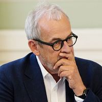 Зиле призвал Европу не вести переговоры с Россией Зиле призвал Европу не вести переговоры с Россией