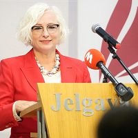 5% на безопасность, 6% на медицину: к чему готовят Латвию?