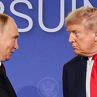 Bloomberg: Посланники Трампа собираются поехать к Путину