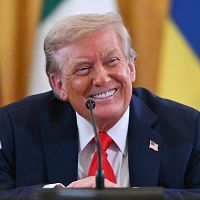 Сняв санкции с Белоруссии, Трамп получил рычаг давления на Канаду: хитрый ход!